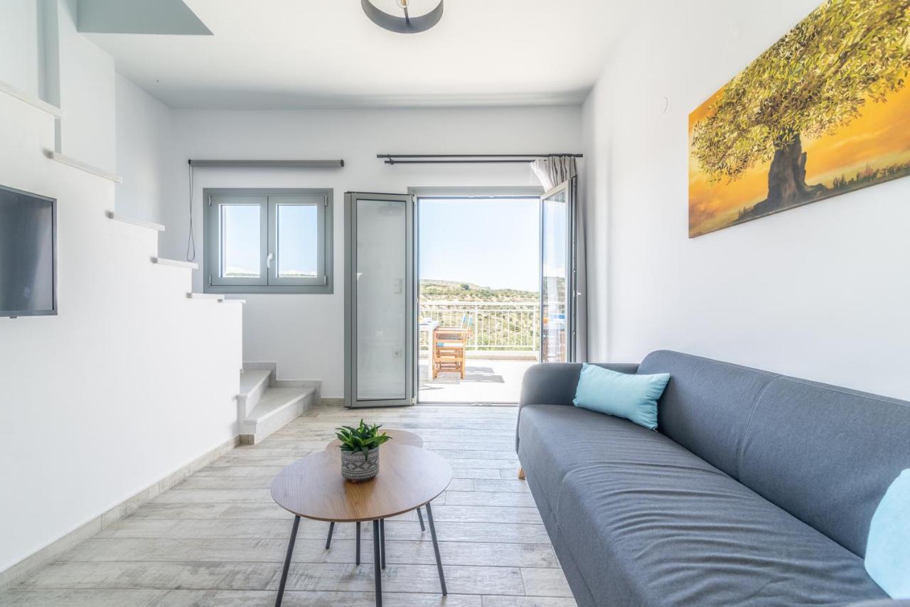 Magriplis Hill Apts 구베스 외부 사진